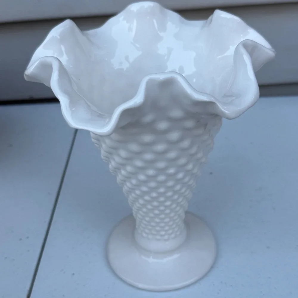 Vintage Daisy White Milk Glass Hobnail Ruffled Vase Cottage Farmhouse Decor